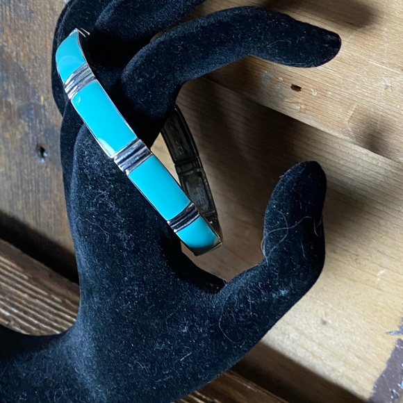 Lia Sophia Stretch Bracelet - Picture 1 of 3